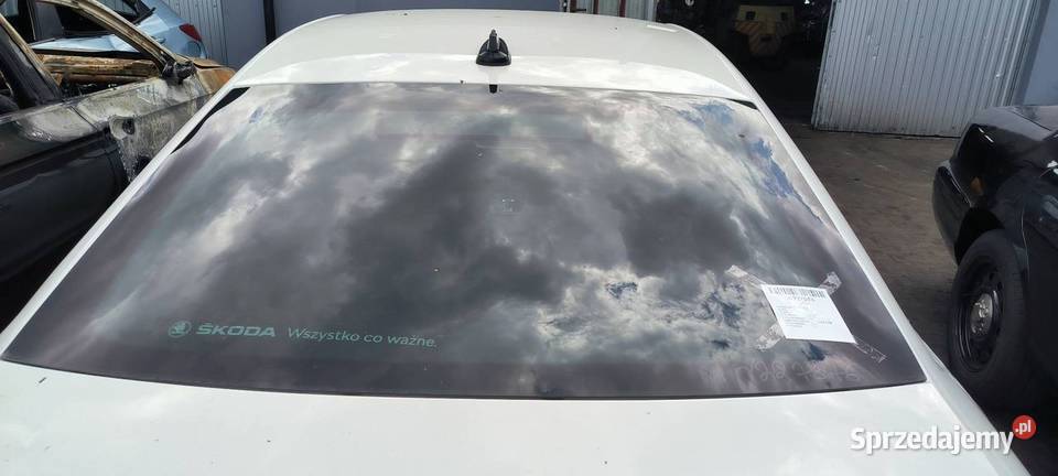 SZYBA TYŁ SKODA OCTAVIA IV HATCHBACK kujawsko-pomorskie Lipno