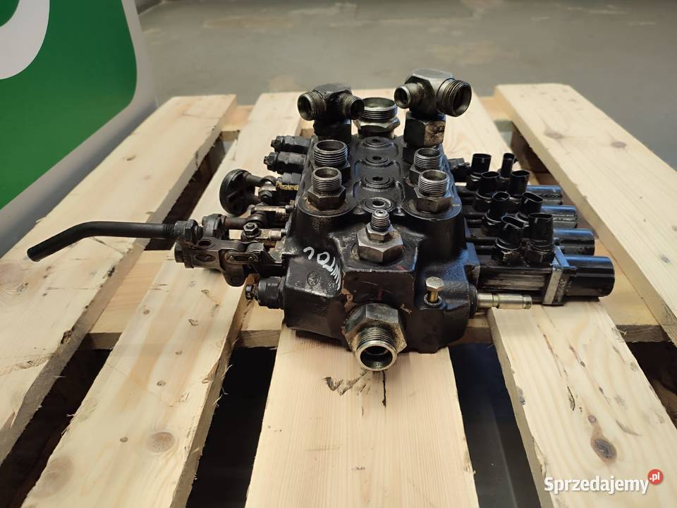 Rozdzielacz hydrauliczny 3CU1310401 Manitou MT Wilkowo sprzedam