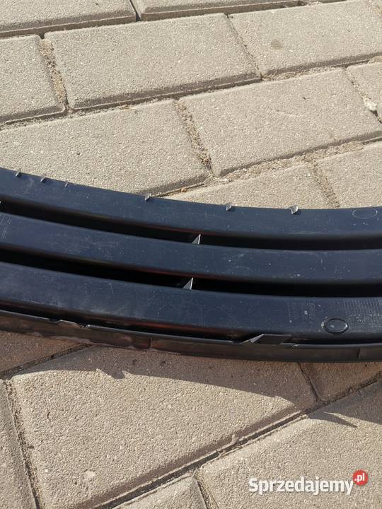 Zaślepka kratka halogenu lewa Audi A3 8P osobowe Zamość