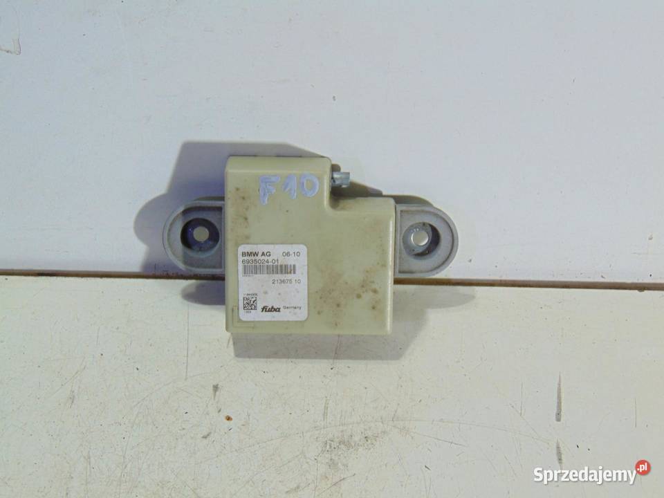 WZMACNIACZ ANTENY BMW F10 6935024