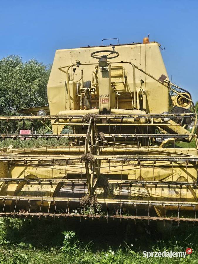 Kombajn zbożowy holland m122 uszkodzony Augustów
