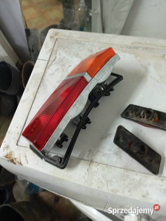 Lampa tył fiat 125p kombi Rok produkcji 1980