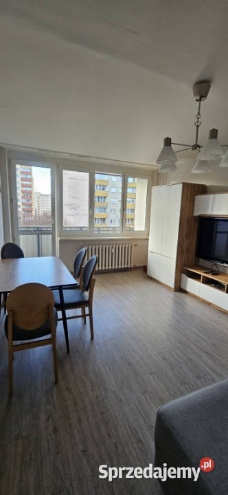 3 słoneczne pokoje 50m2 metrze na Woli sprzedam