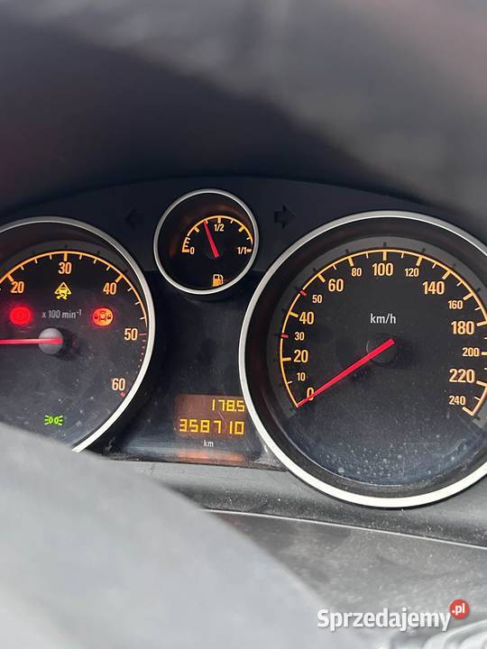 Opel Astra H nowy rozrząd Rok produkcji 2009 lubelskie