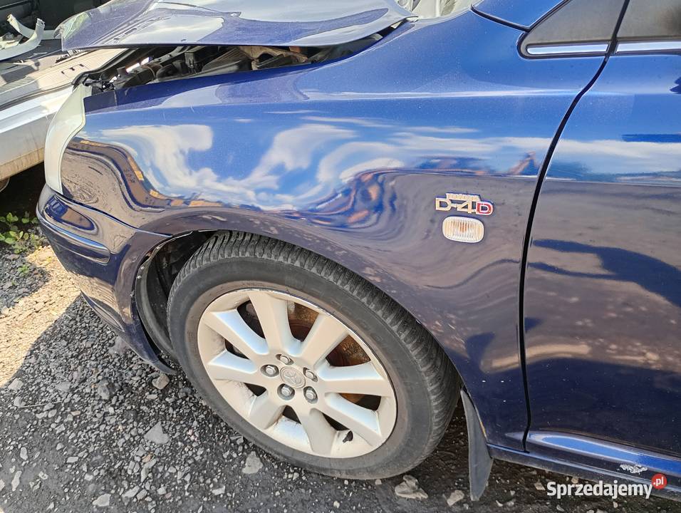 Toyota Avensis T25 8P4 tapicerka drzwi osobowe Wałbrzych