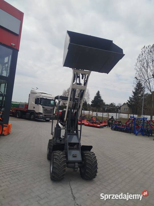 ŁADOWARKA PRZEGUBOWA XTM 106 nieuszkodzony Rawa Mazowiecka sprzedam