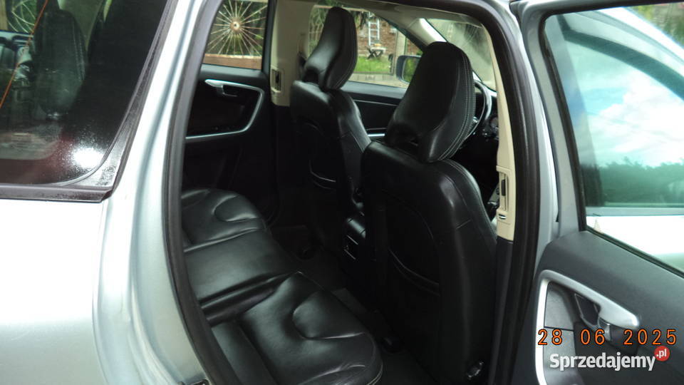 VOLVO XC60 Kinetic skory navi panorama Paczków