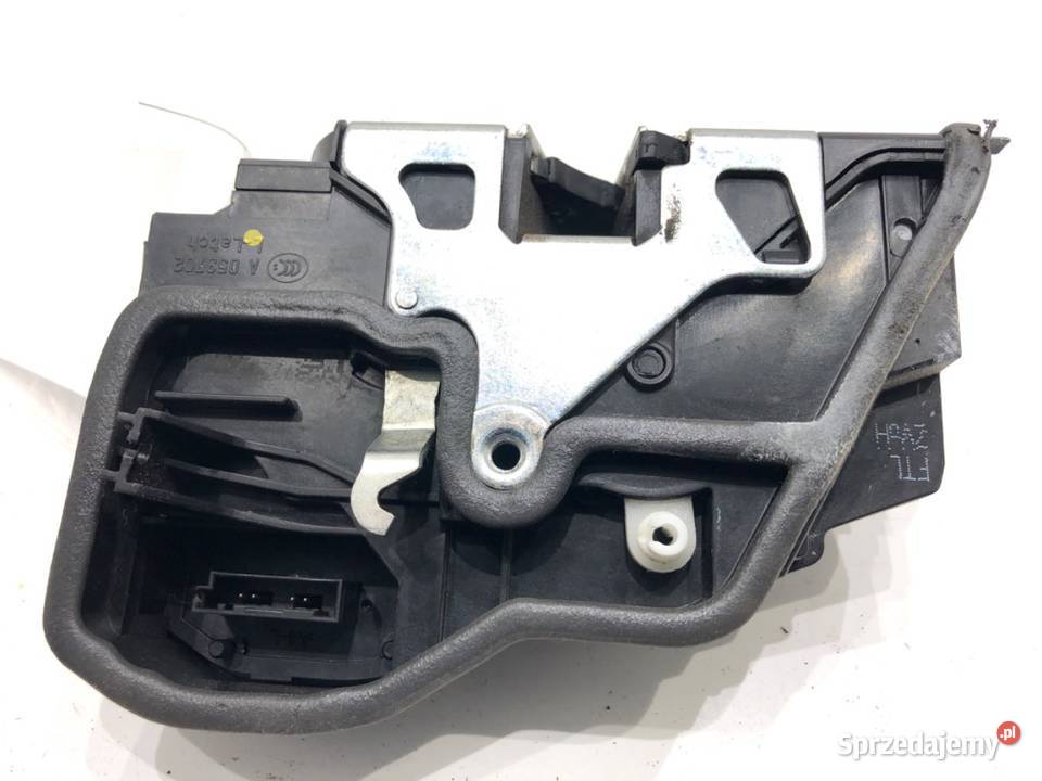 ZAMEK DRZWI LEWY PRZÓD BMW F34 Hatchback 7229461 osobowe