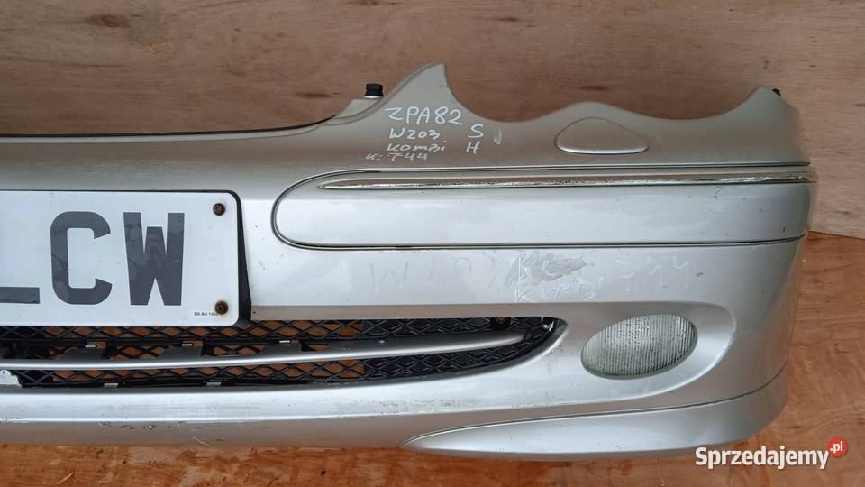MERCEDES W203 ZDERZAK PRZÓD 744 HALOGEN SPRYSK Zbierkowo
