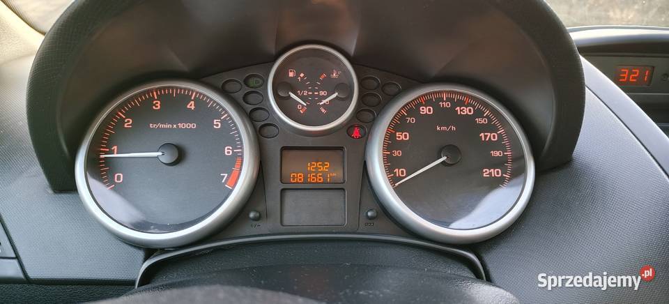 Peugeot 207 14 srebrny Samochody osobowe Zgierz