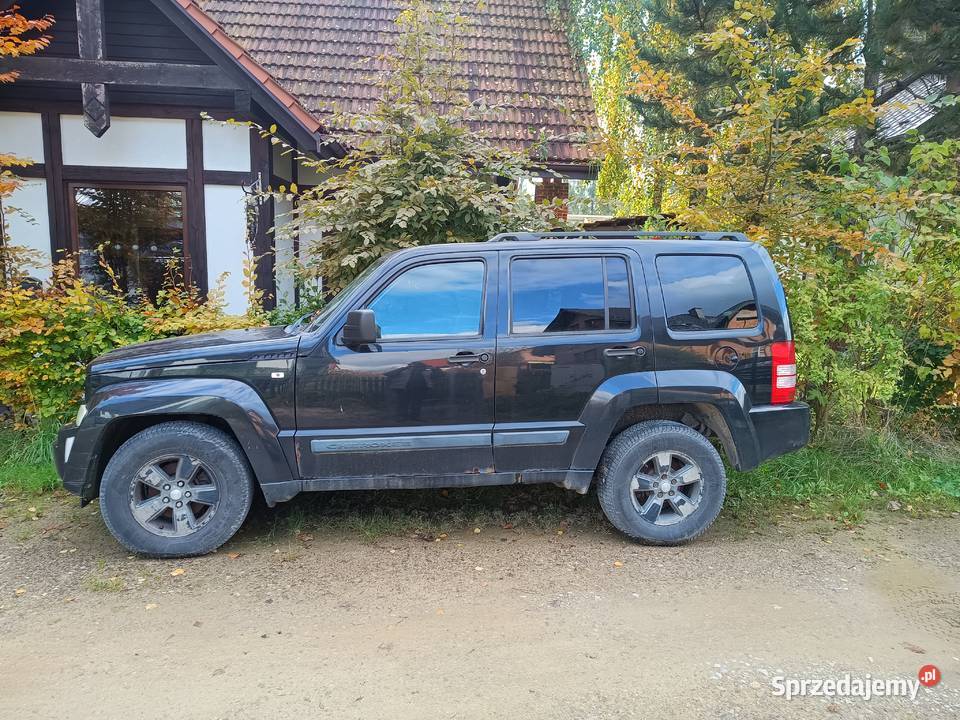 Sprzedam tanio Jeep Cherokee KK 28 CRD 148792 2777cm3 Kraków