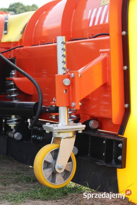Pług strzałkow ŚNIEŻNY szerokość 24 m MODEL 2