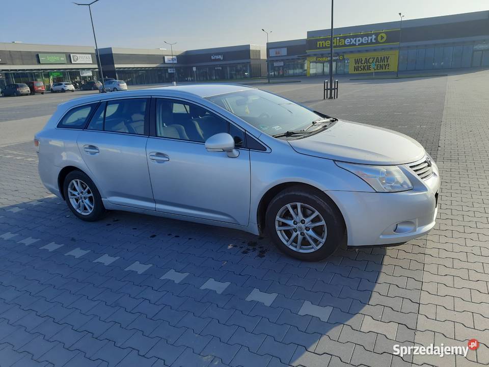 SPRZEDAM SAMOCHÓD TOYOTA AVENSIS0 klimatyzacja sprzedam