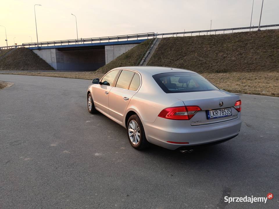 Skoda Superb 20tdi Ambition Led Xenon nieuszkodzony