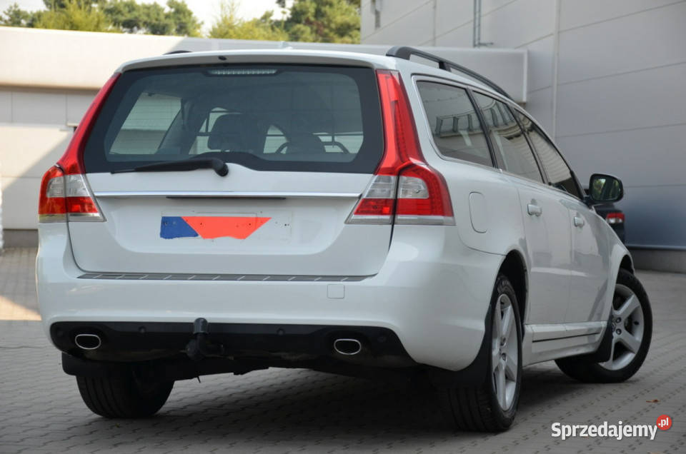 Volvo V70 Białe Zarejestrowane 24D5 185 AWD Lift łódzkie