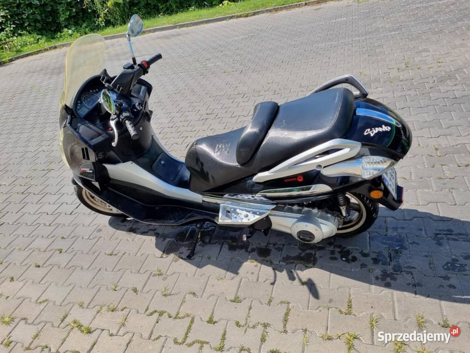Czytaj opis JUNAK Jet 250cc 2012 Junak