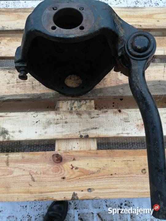 Zwrotnica prawy przód Manitou 634 735 741 932 Wilkowo