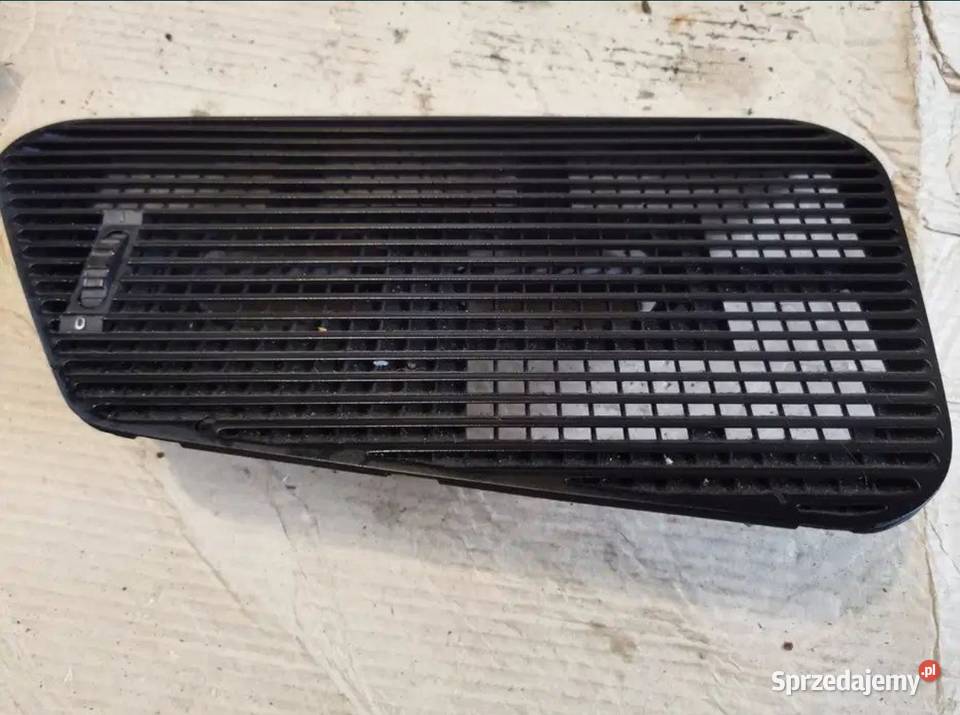 Kratka nawiewu kokpitu środkowa BMW E34 osobowe Żory