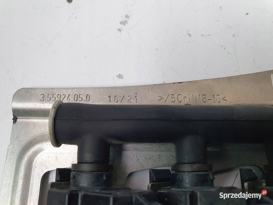 ZAWORY PODCIŚNIENIA listwa Porsche Cayman 982 40