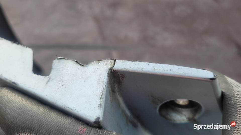 TOYOTA COROLLA E18 E16 2013 ZDERZAK TYL TYLNY osobowe Ruda Śląska