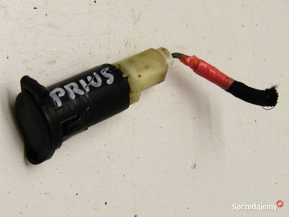 GNIAZDO ZAPALNICZKI 12V TOYOTA PRIUS III LIFT lubelskie