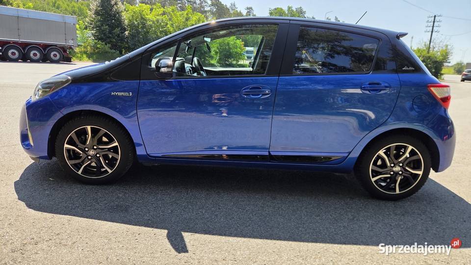 Toyota Yaris Automat Hybryda Najbogatsza Wersja gniazdo USB