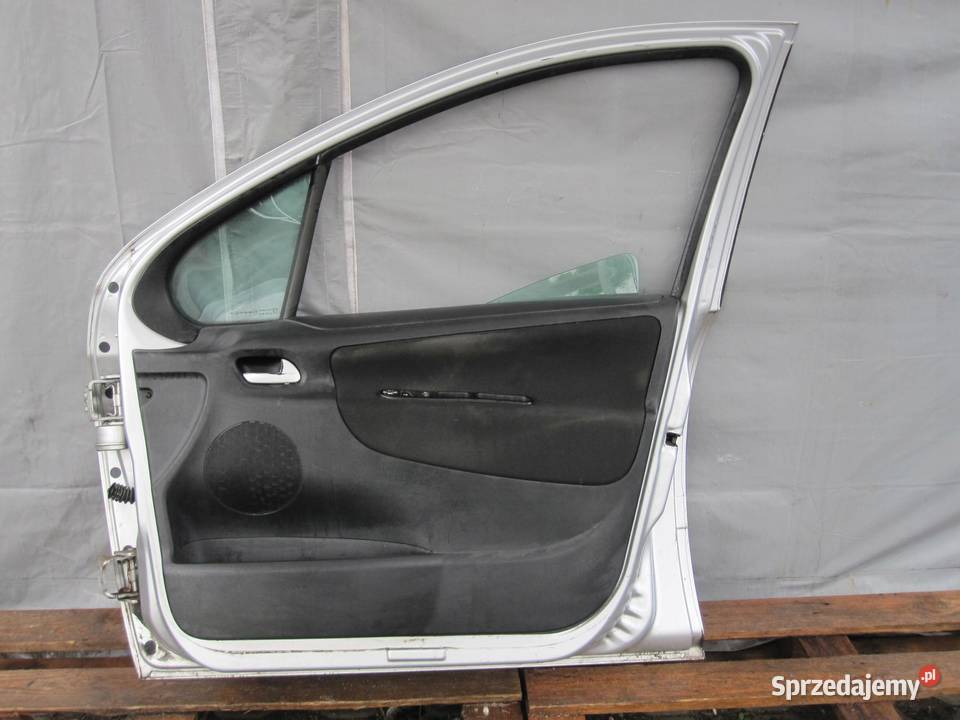 PEUGEOT 207 SW 09r drzwi prawe przód