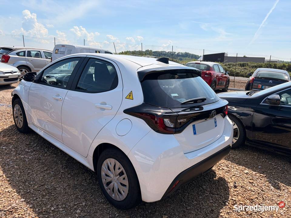 TOYOTA Yaris IV 16 Hybride 116 Dynamic HG677 Gdańsk