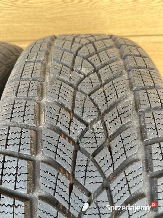 Opony zimowe Goodyear Ultragrip Performance SUV Białobrzegi