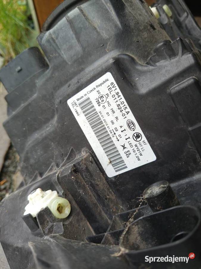 Reflektor lewy fabia 3 soczewka orginalny Motoryzacja Rzeszów