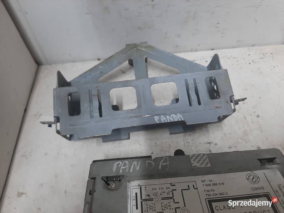 Fabryczne radio CD MP3 Fiat Panda ramka mocująca sprzedam