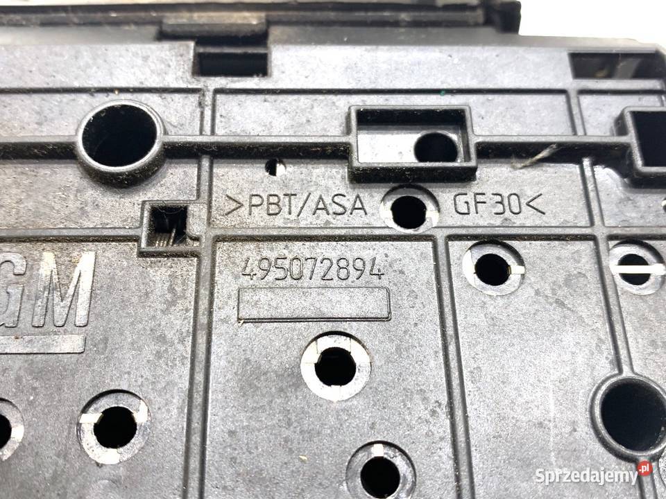 ZAMEK KLAPY TYŁ OPEL VECTRA C Hatchback sprzedam