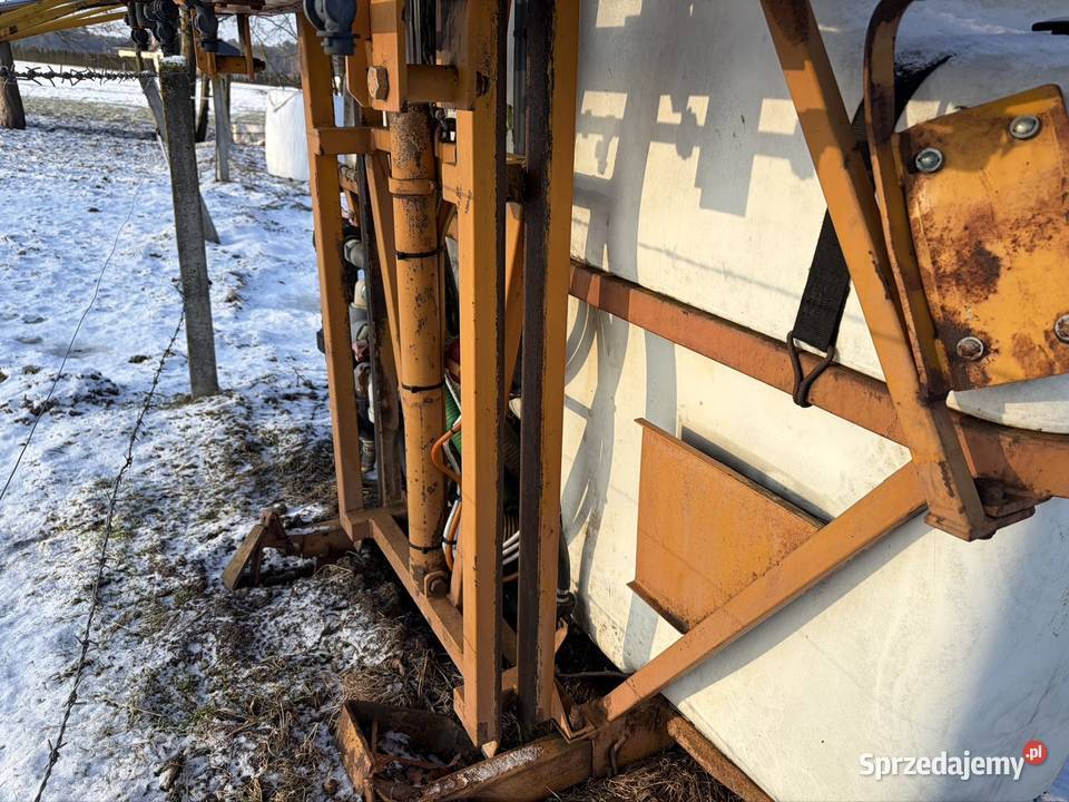 Opryskiwacz zawieszany mazowieckie Niedźwiedź