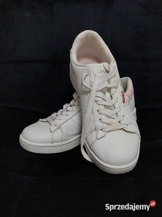Buty damskie używane Levis Bell Sneakers białe wielkopolskie Września