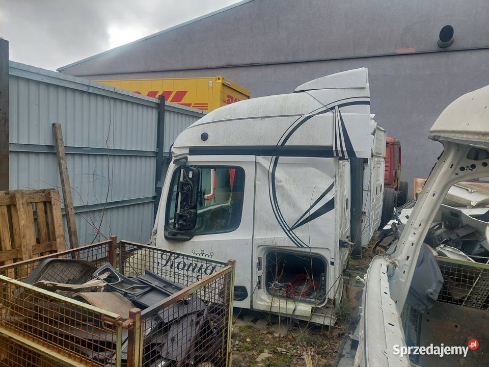 Mercedes Actros mp4 drzwi prawe lewe KOSZALIN sprzedam