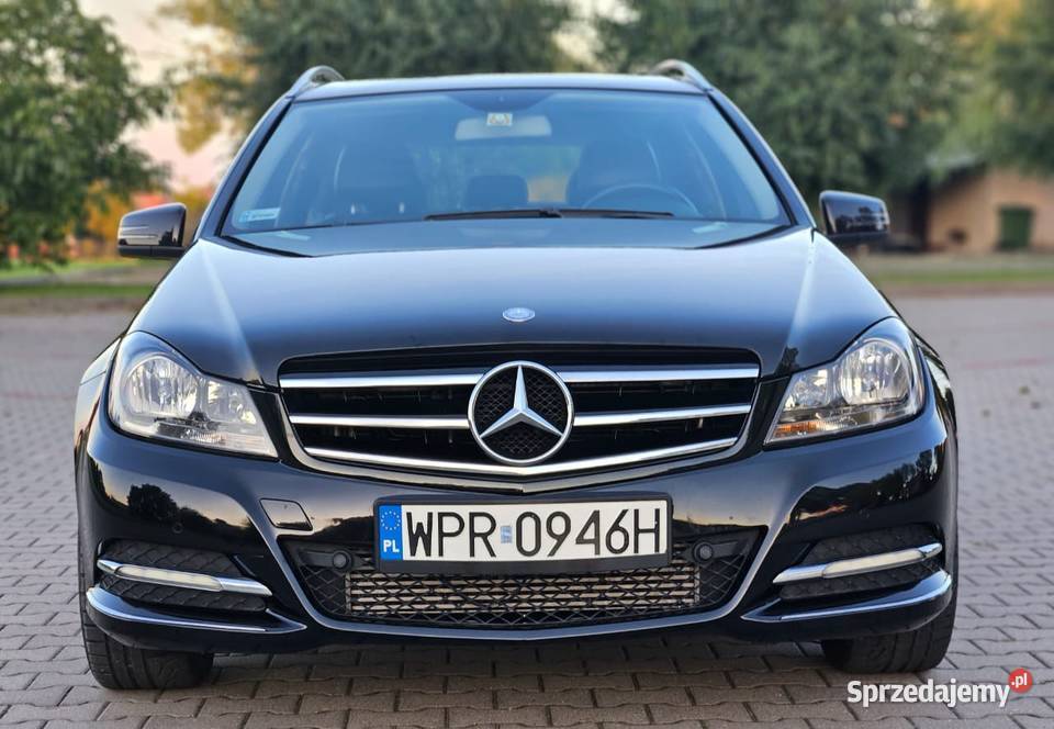 MERCEDES Cklasa W204 lift 2011 automat BENZYNA isofix Rzeszów