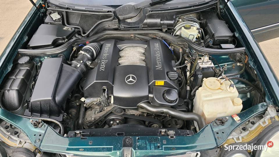 Mercedes Benz E 320 4Matic stan kolekcjonerski nieuszkodzony Babimost