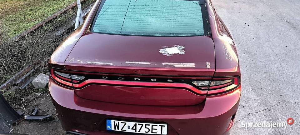 KLAPA DODGE CHARGER LAMPA TYŁ Lipno