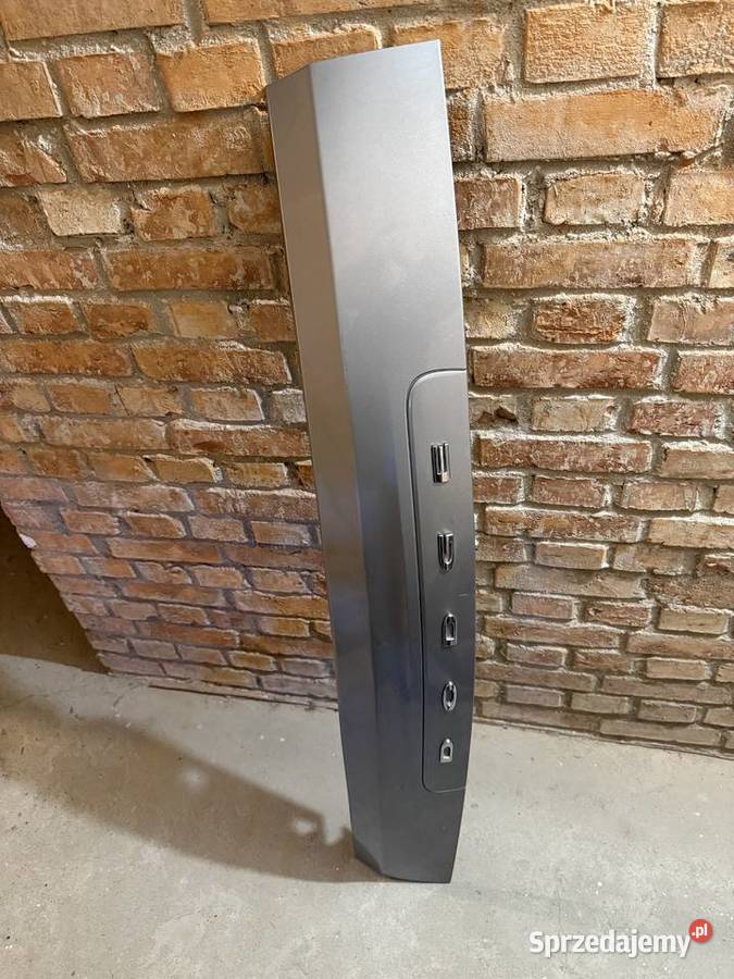 Blenda osłona klapy tylnej Dodge Grand Caravan Rok produkcji 2017