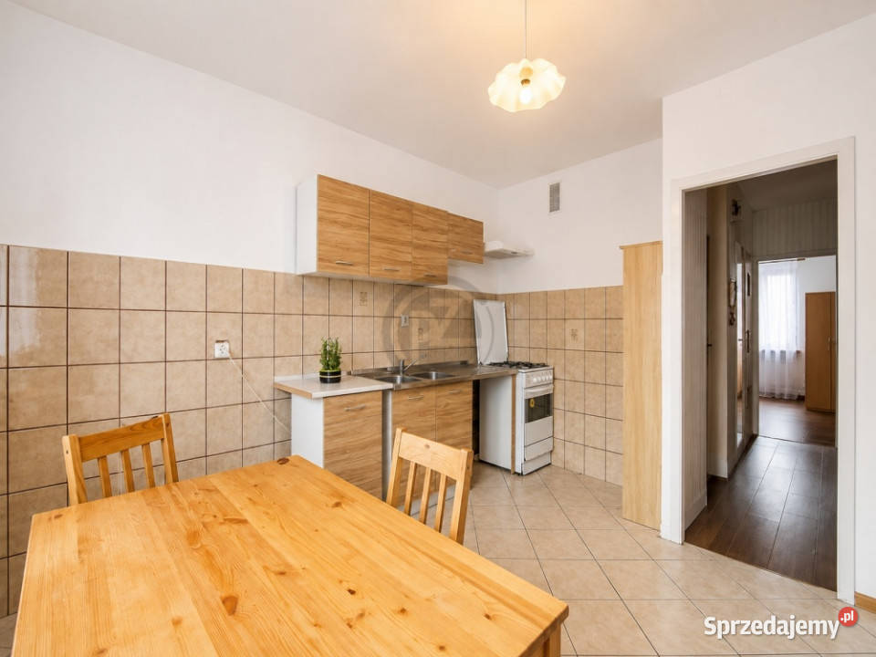 3 pokoje 674 m duży salon i osobna kuchnia sprzedam