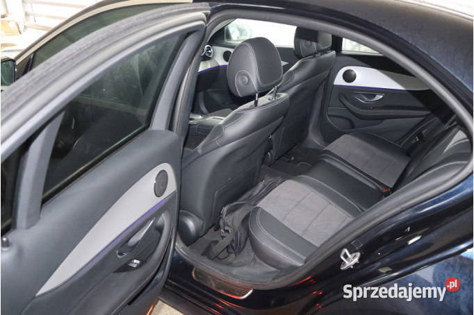 MERCEDESBENZ E 220 D 4MATIC 2023 199300 ccm 200 Warszawa