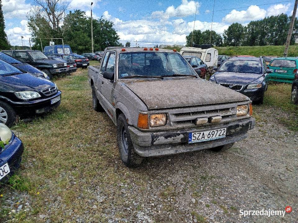 mazda b 2200 diesel w calosci na tayle 1989 osobowe Opole