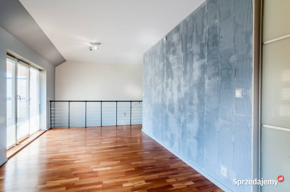 Bezrzecze dom w zabudowie szereg 4pok 164 m2