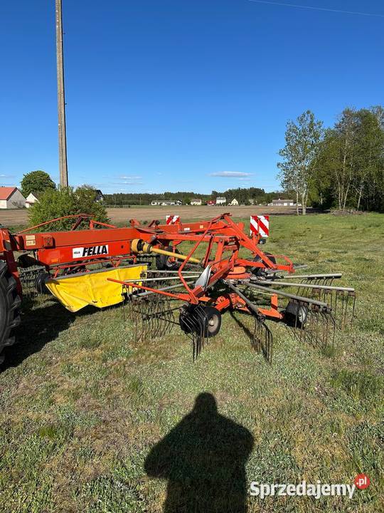 Zgrabiarka dwukaruzelowa Fella TS 800