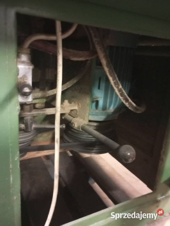 Frezarka dolnowrzecionowa z wózkiem Buk