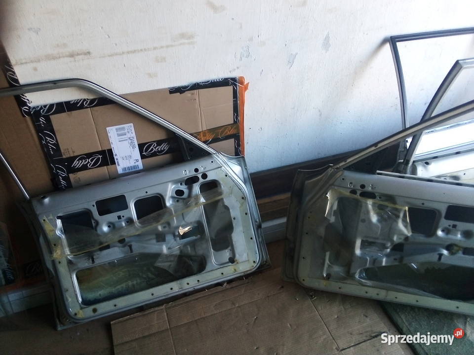 drzwi ford taunus Drzwi