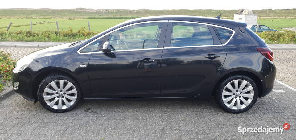 Sprzedam Opel Astra J 14 turbo 140 benzyna