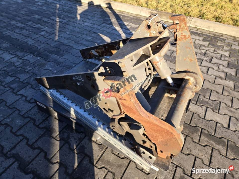 TUZ przedni podnośnik ARES 640 RZ sprzedam