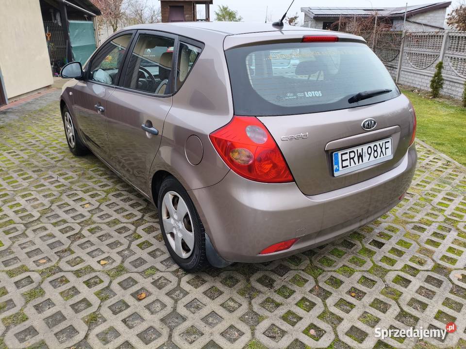 Kia Ceed 16 CRDI Glinnik