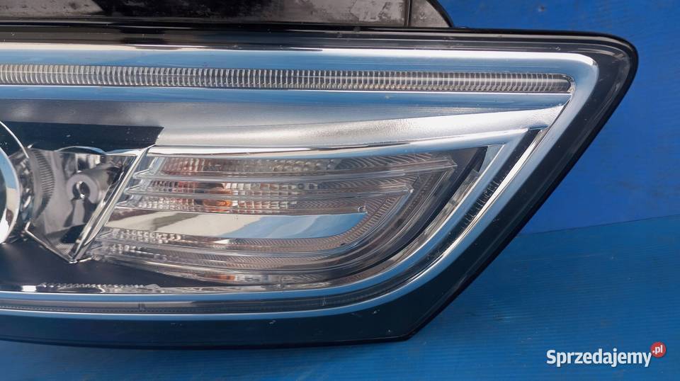 Reflektor Audi Q5 SQ5 8R0941753C osobowe Nowy Tomyśl